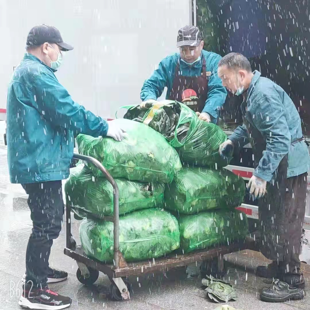 朝陽(yáng)人無(wú)懼雨雪保供應(yīng)